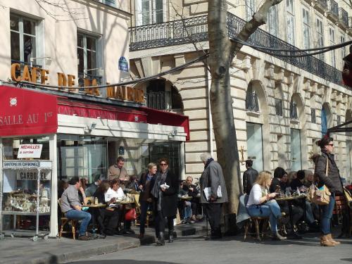Saint Germain Elegant ChicSuites