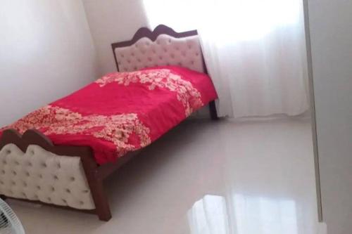 Säng eller sängar i ett rum på new townhouse in san fernando-super fast WIFI, two bedrooms