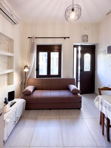 KOSTAS HOUSE