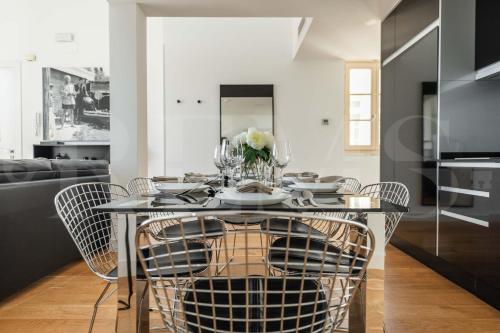 Marvellous Penthouse with terrace & Cathedral views by REMS