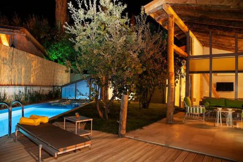 Swimmingpoolen hos eller tæt på Villa Urla, Kalkan,Üzümlü