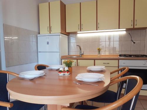 Apartment Punta Mira - Novalja - Including 2x Bikes, 1x SUP Board & Free Parking 24-7