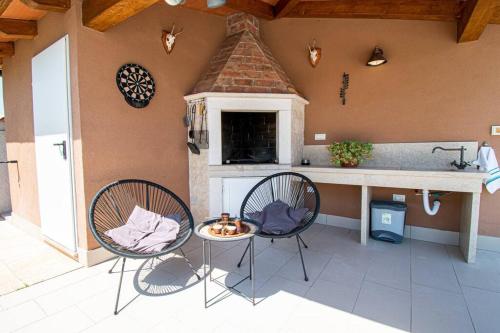 Charming Villa with Pool and Jacuzzi - by Istrabook