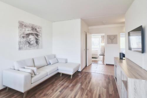 Imagen de la galería de Norden Homes Turku 2-Bedroom Nordic Apartment, en Turku