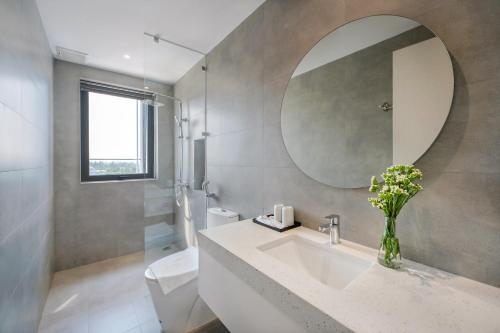 Ванная комната в Thuấn Huê Boutique Hotel - Near Vinpearl Nam Hội An