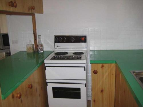 Dapur atau dapur kecil di Hardwicke Beach House