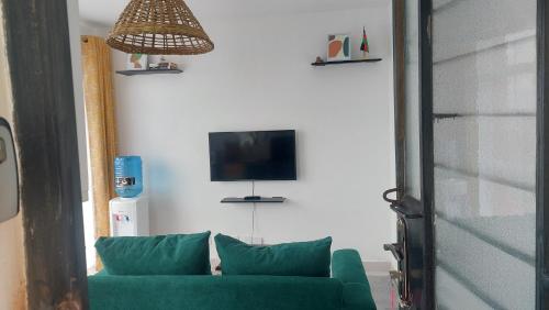 Televisor o centre d'entreteniment de Cosy Studio with Workspace