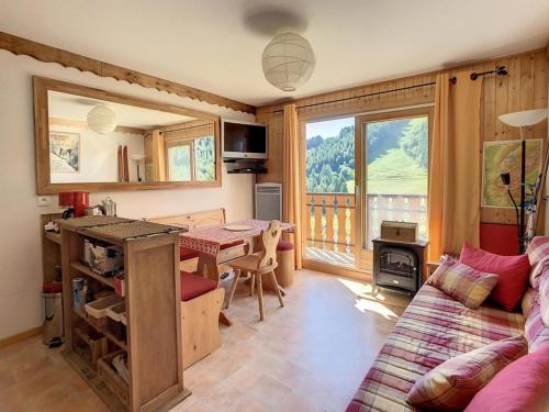 Appartement Le Biot, 3 pièces, 4 personnes - FR-1-573-115