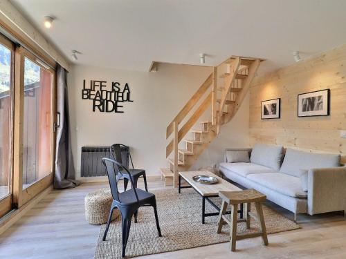 Superbe Duplex Rénové 3* - Lumineux, Skis aux Pieds - 8 Pers, 62m², 5 Pièces, Balcon Sud - FR-1-182-254