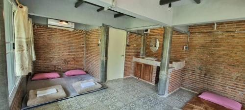 Fotografie z fotogalerie ubytování เขาเจ้าขา2(บ้านริมสระ) v destinaci Khao Kho