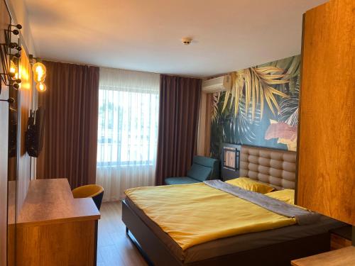 Gallery image of Hotel Atol in Sunny Beach