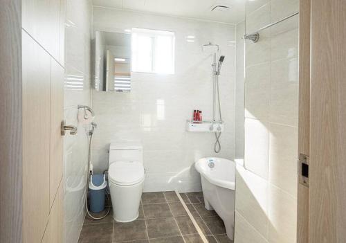 Bany a Arche House B