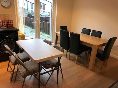 3-bedroom house - car parking - air conditioning photo 11