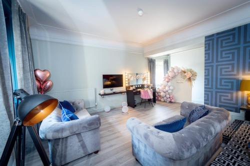 62 Castle Street Hotel Image