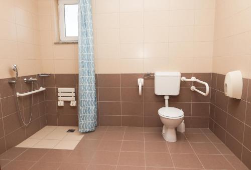 Un baño de HI Hostel Zadar