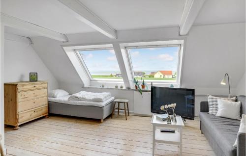Ένα ή περισσότερα κρεβάτια σε δωμάτιο στο Gorgeous Home In Bogense With Wifi
