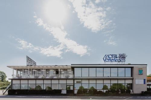 Afbeelding uit fotogalerij van Vätterledens Stugrum in Gränna