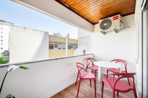Amarelo Studio by Olala Homes