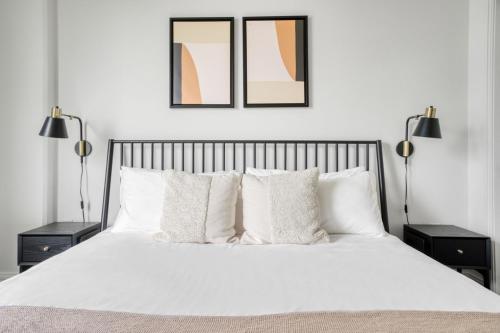 Voodi või voodid majutusasutuse Downtown 1br w gym deck wd nr 6th St bars ATX-21 toas