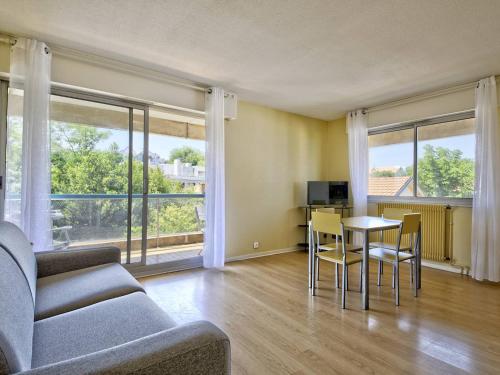 Arcachon: T2 Accès Privé Plage, Balcon, Parking