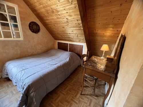 En eller flere senge i et værelse på Maison Carnac, 5 pièces, 8 personnes - FR-1-377-41
