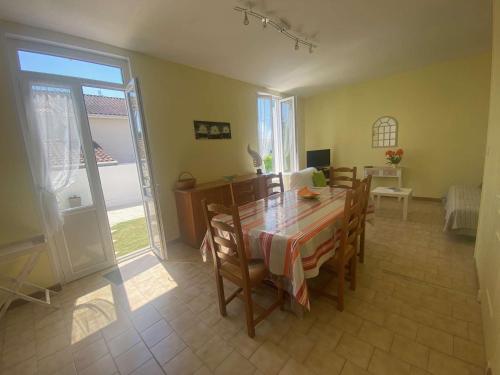 Maison Saint-Palais-sur-Mer, 3 pièces, 7 personnes - FR-1-494-84