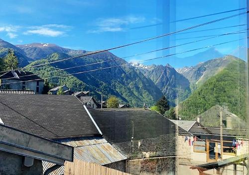 Een algemene foto van de bergen of uitzicht op de bergen vanuit het vakantiehuis