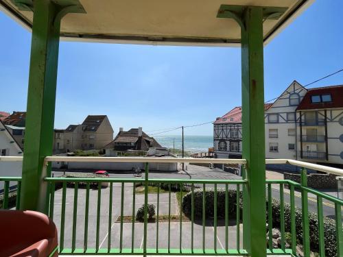 a view of the ocean from a balcony at Les Galets Superbe Appartement 4 couchages Vue Mer in Wimereux