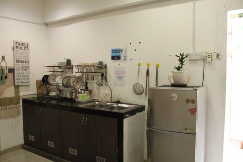 Una cocina o zona de cocina en H2 Segama Backpacker