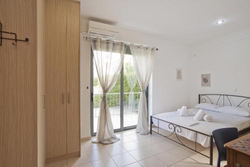 Glyfada Cozy Studio, WiFi, AC