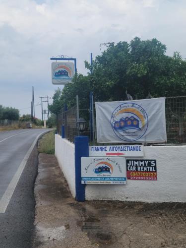 Gallery image of John & Jenny's Small Village in Áyios Andréas Messinias