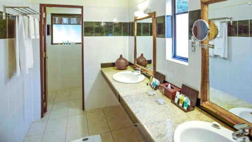 Vannituba majutusasutuses Paraa Safari Lodge