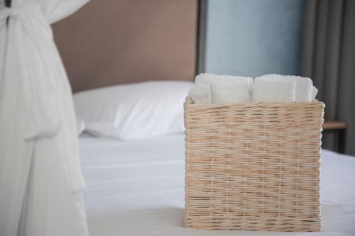 Katil atau katil-katil dalam bilik di Silence hotel