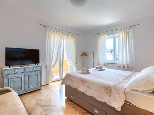 Apartment Villa Alba-2 by Interhome