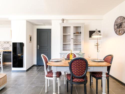 Holiday Home Aimé Bourdier by Interhome