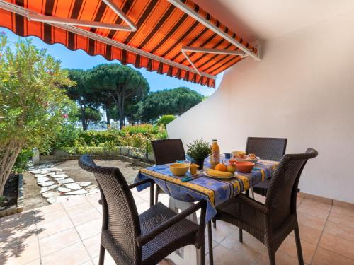 Studio Le Cormoran-2 by Interhome