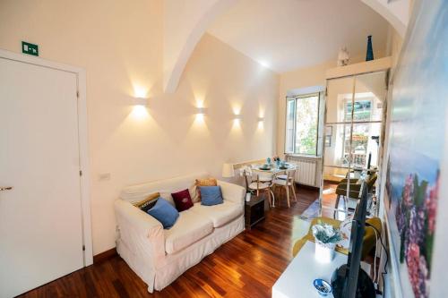 Colosseum 2BR Elegance and Charm