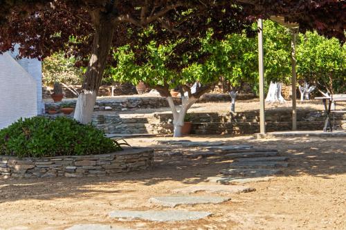 Gallery image of Lemoni House in Andros