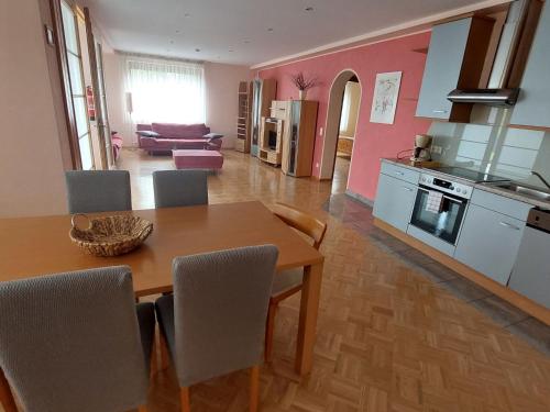 Apartment Juni-Rose by Interhome