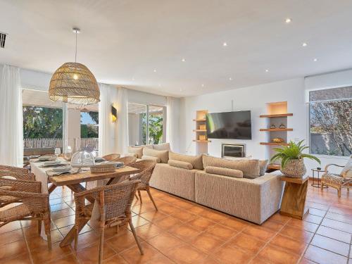 Posedenie v ubytovaní Holiday Home Villa Marina by Interhome