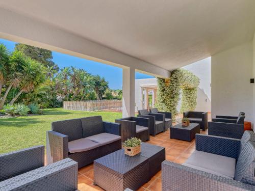 Posedenie v ubytovaní Holiday Home Villa Marina by Interhome