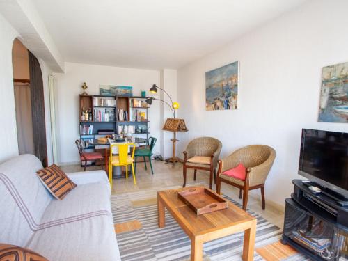 Apartment Le Clinfoc by Interhome