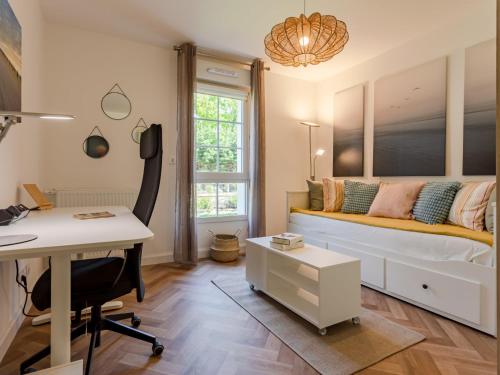 Μια τηλεόραση ή/και κέντρο ψυχαγωγίας στο Apartment Nouvelle Vague-2 by Interhome