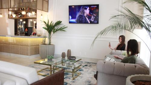 Χώρος καθιστικού στο Lefel Hotel