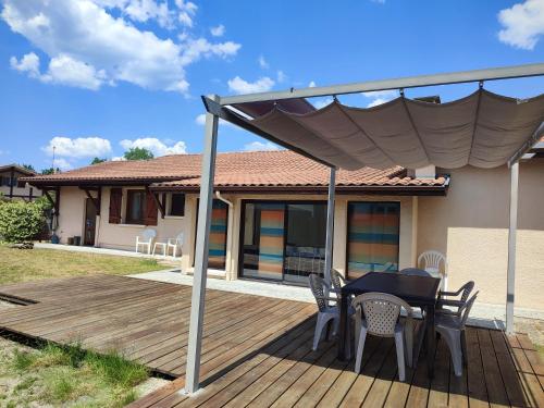 Maison de la famille et des amis