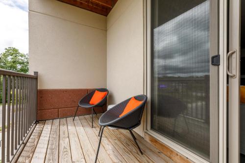 Gallery image of Fun & trendy condo close to downtown and the beach in Traverse City