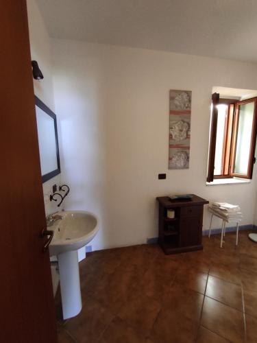 Koupelna v ubytování Eoliano B&B
