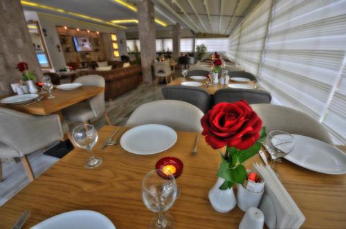 Gambar di galeri bagi Golden Deluxe Hotel di Adana