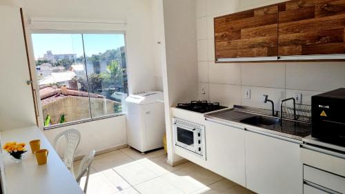 Köök või kööginurk majutusasutuses Apartamento Excelente 3 Quartos