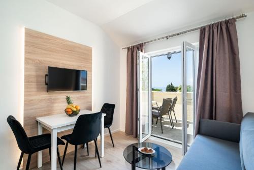Bacan Serviced Apartments
